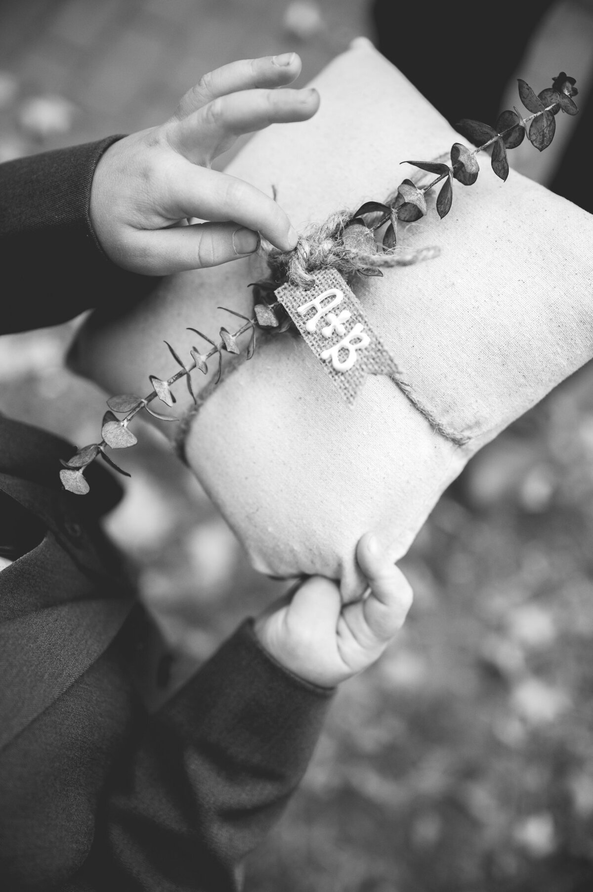 wedding-photographer-lexington-ky-details-rings