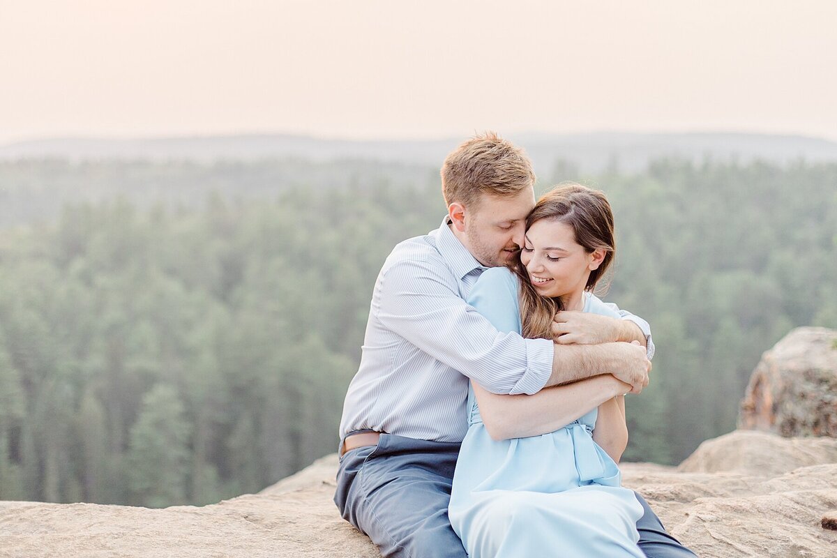 Eagles-Nest-Lookout-Engagement-Brittany-Navin-Photography-Ottawa-Ontario_0013