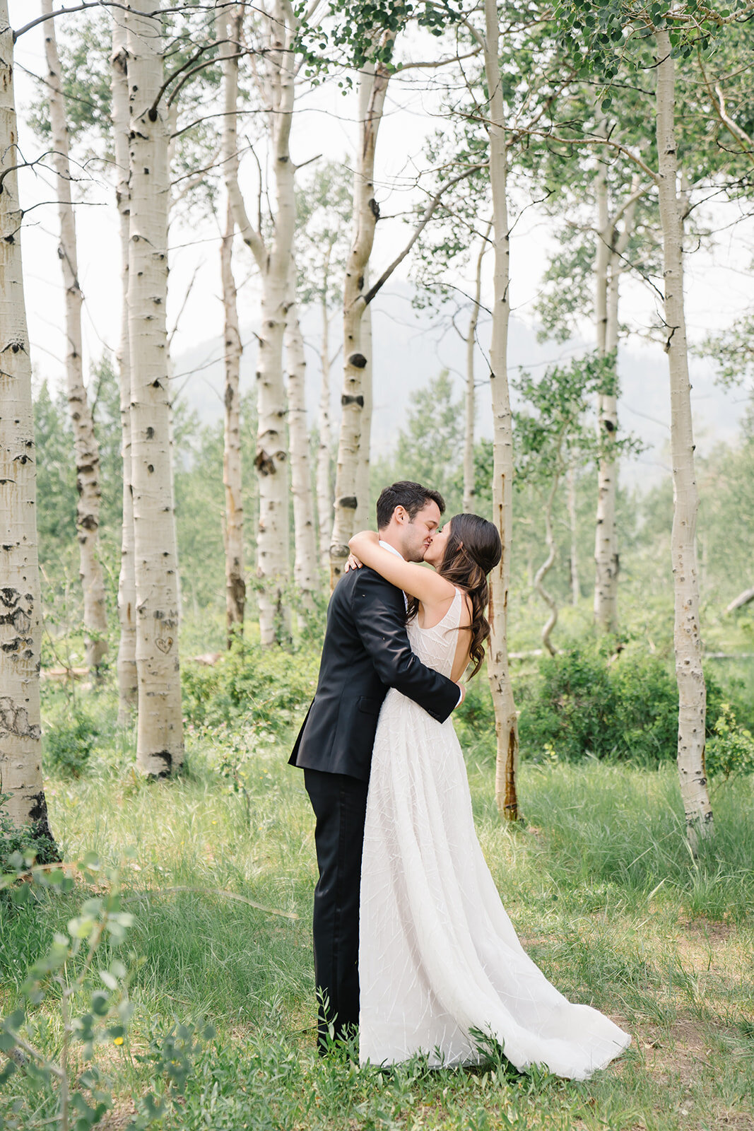 blue-sky-ranch-mountain-summer-utah-wedding-logan-walkerphoto-368L-1424