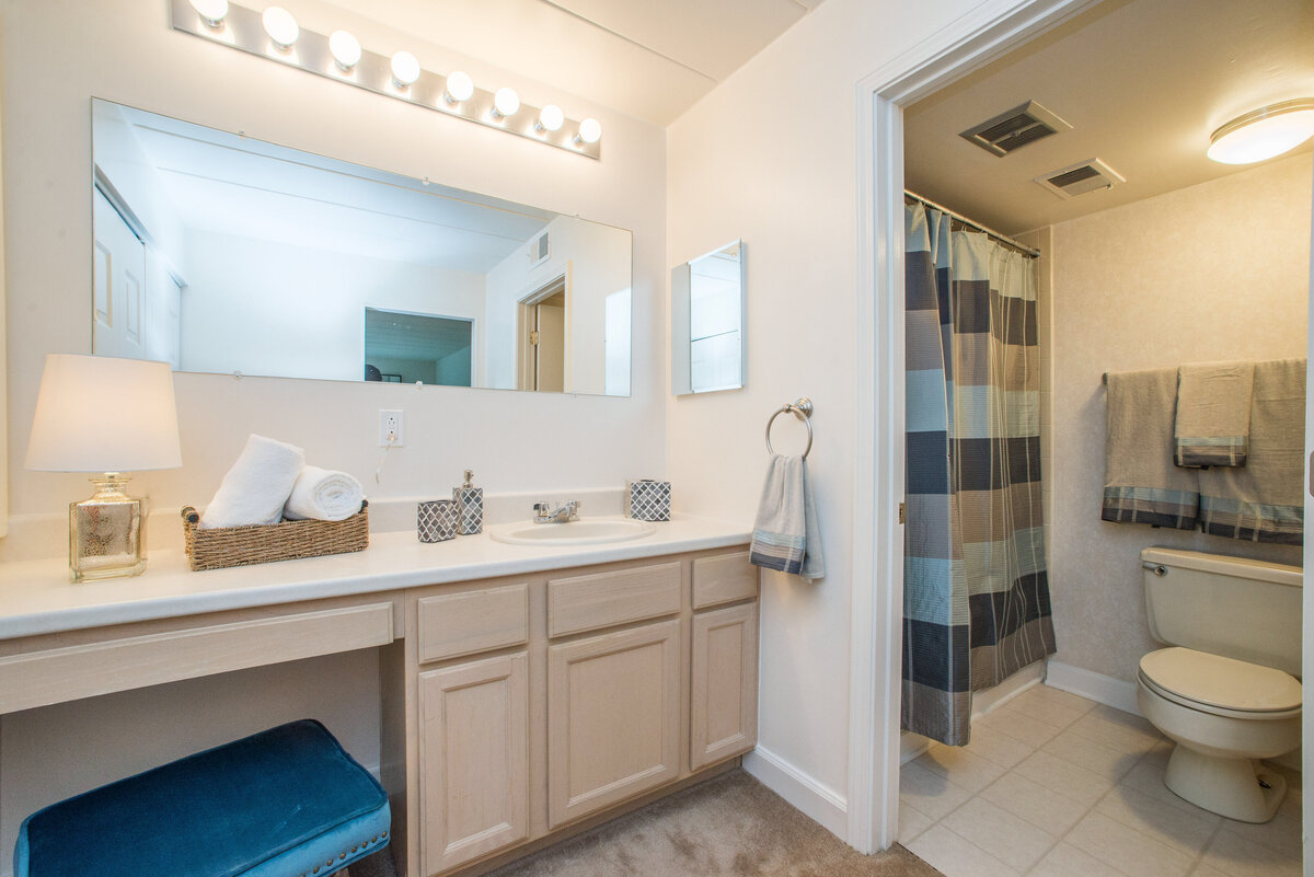 2017-09_1411GrandviewAve-708-138