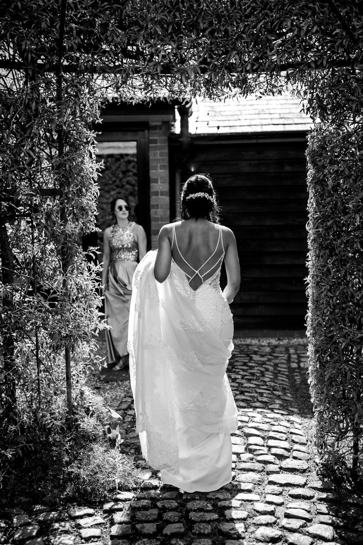 luxury-wedding-bury-court-barn-surrey-leslie-choucard-photography-60