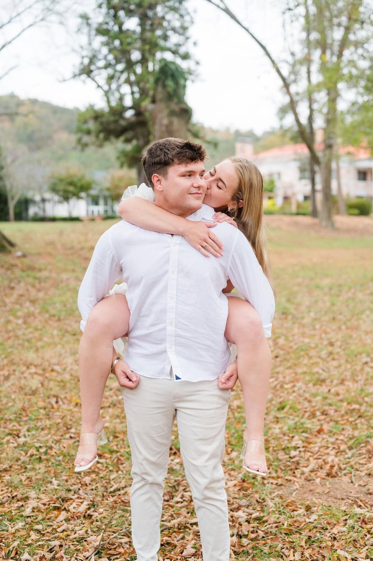 Elli-Row-Photography-Tate-House-Engagement_1538_1