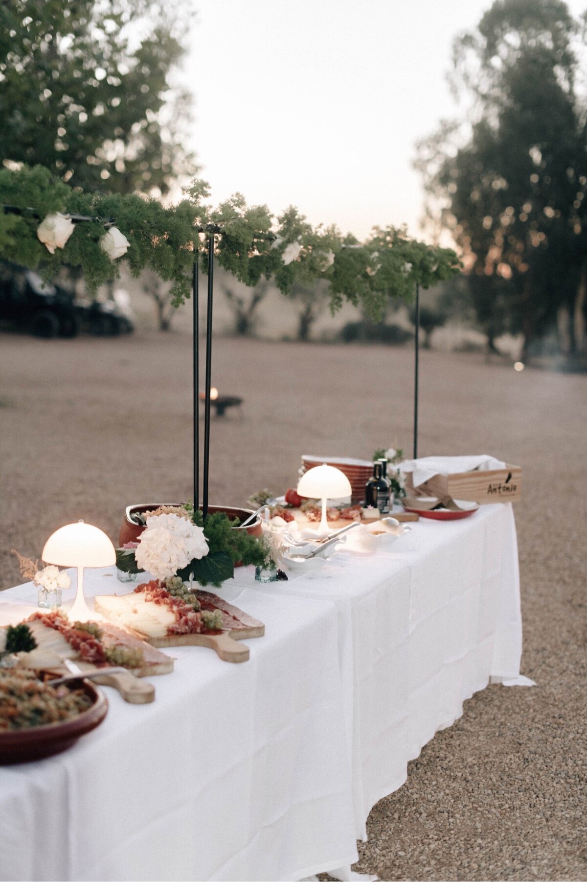 46_Flora_And_Grace_Portugal_Editorial_Wedding_Photographer Lisboa_Wedding_Photographer-296_A modern luxury wedding at Malhadina Nova in Portugal in the Alentejo region. Understated elegance and sleek aesthetic captured by Flora and Grace Photography.