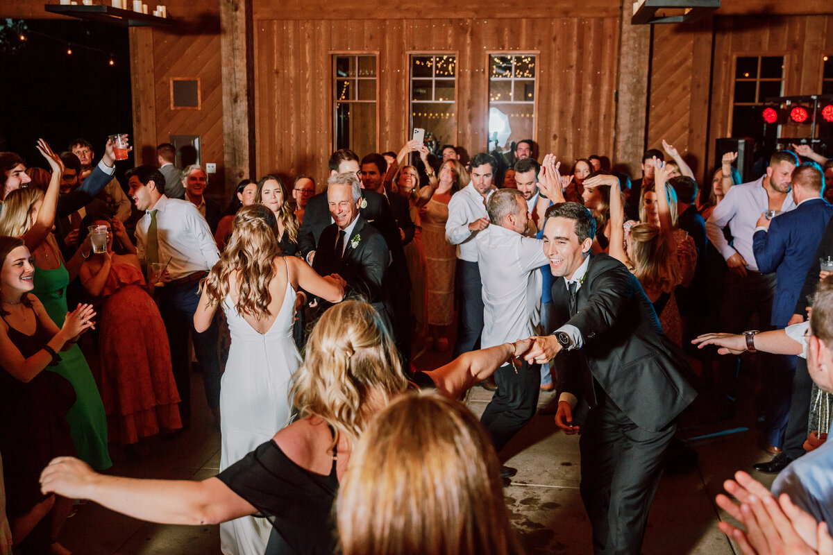 Suncadia Wedding-Swiftwater Cellars Wedding Photographers-Something Minted Photography-589