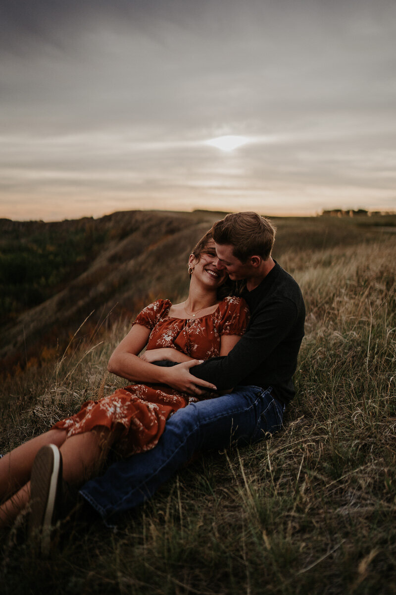 lumy+co_badlands-local-buffalo-jump-engagement-photographer-26