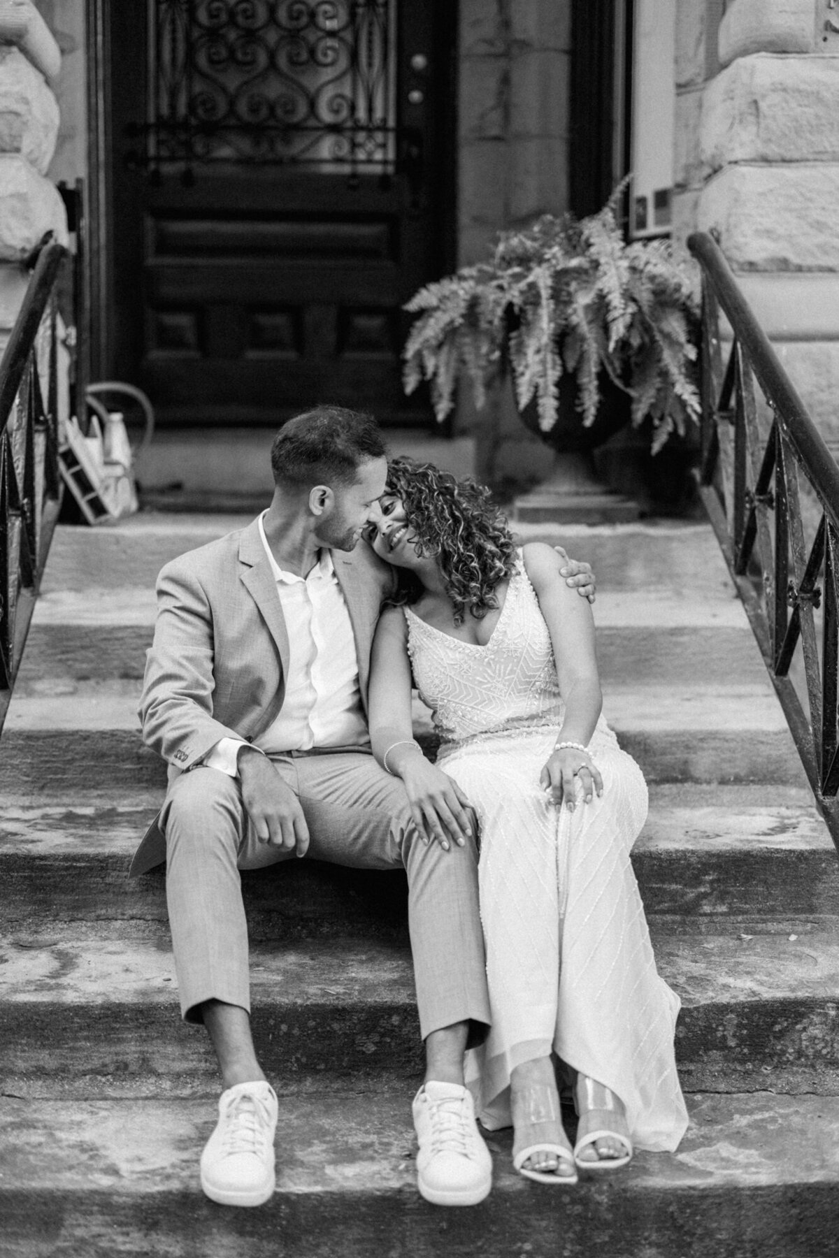 A black and white engagement photo of a couple in Gold Coast Chicago