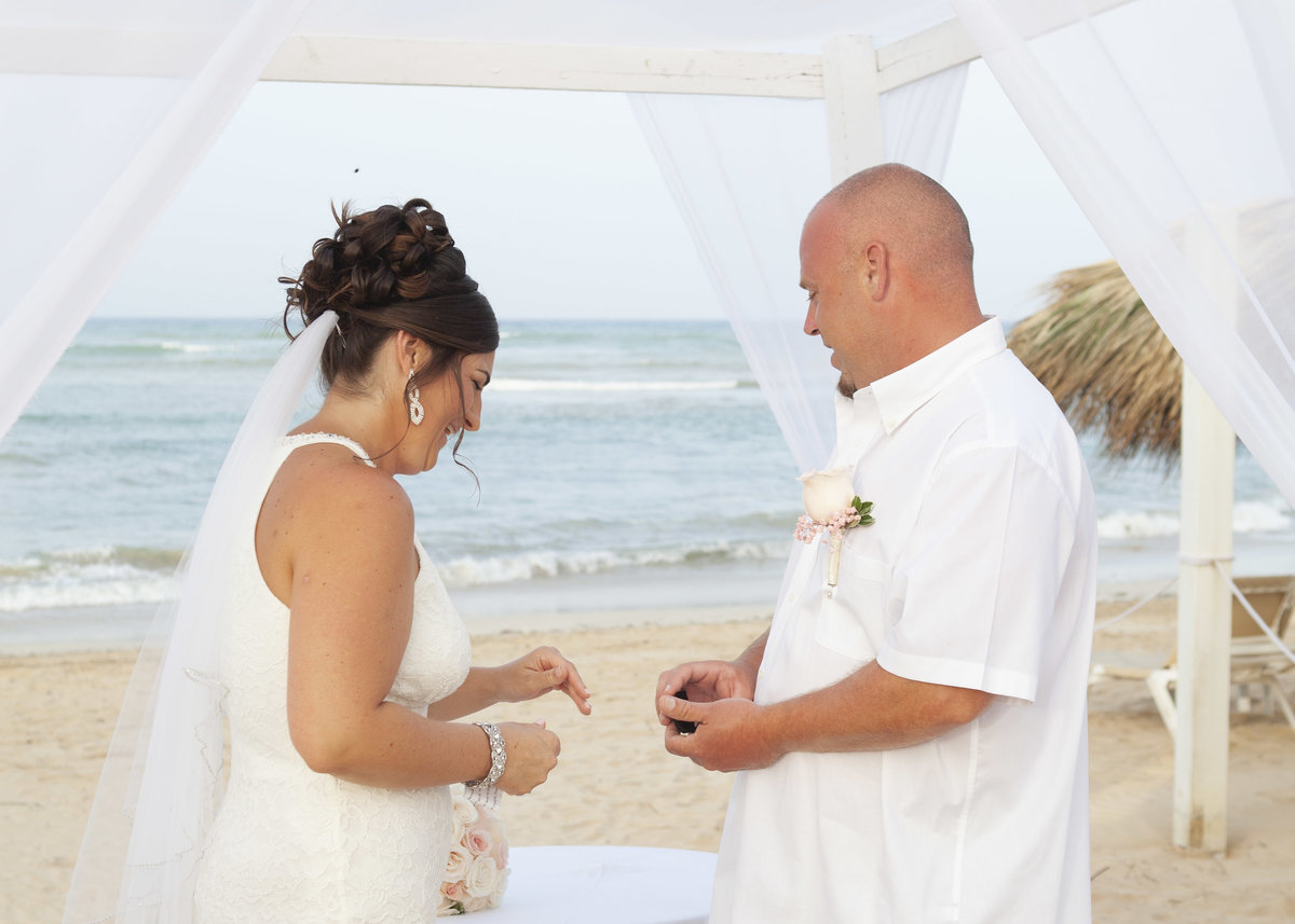 Punta-Cana-destination-wedding-Kelly-Pomeroy-Photography-44