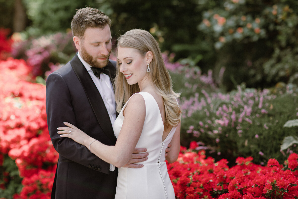 Downtown Edmonds Washington Wedding with beautiful bride and groom - Tony Asgari Photography