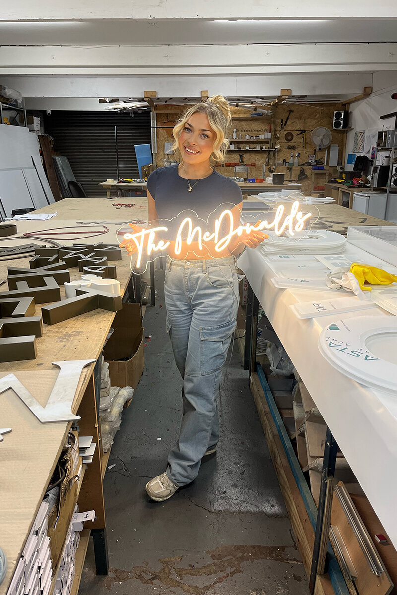 ellis-signs-custom-neon-surname-sign-for-wedding-newcastle-gateshead-north-east