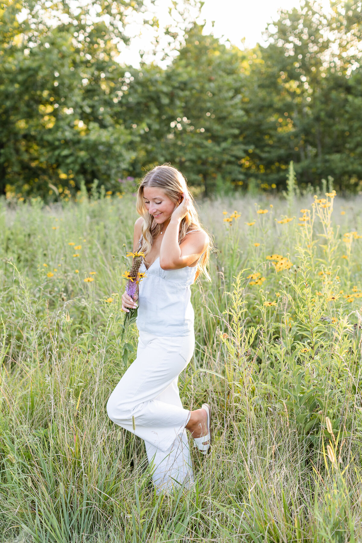 outdoor summer senior photos Columbia Missouri