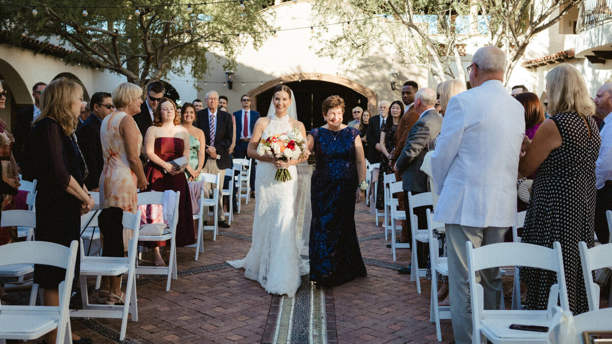 Sarah & Steven Wedding Sneak Peeks-60