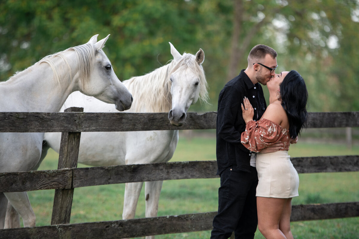 horse_farm_engagement_photo