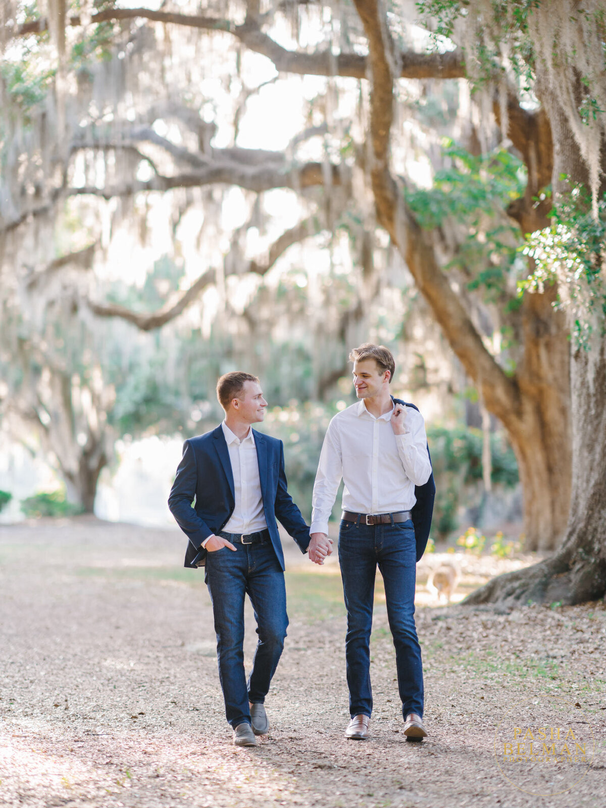 Cute Couple Engagement Photos in Charleston, South Carolina