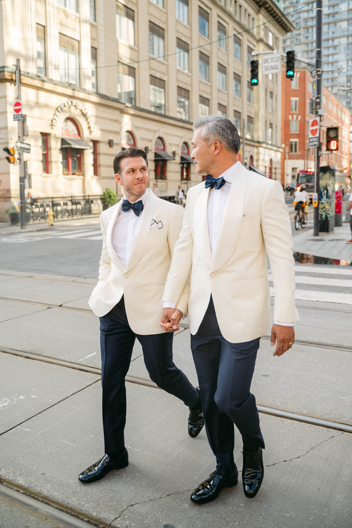 515-Shangri-La-Hotel-Toronto-Canada-Christopher-Edward-Wedding-35