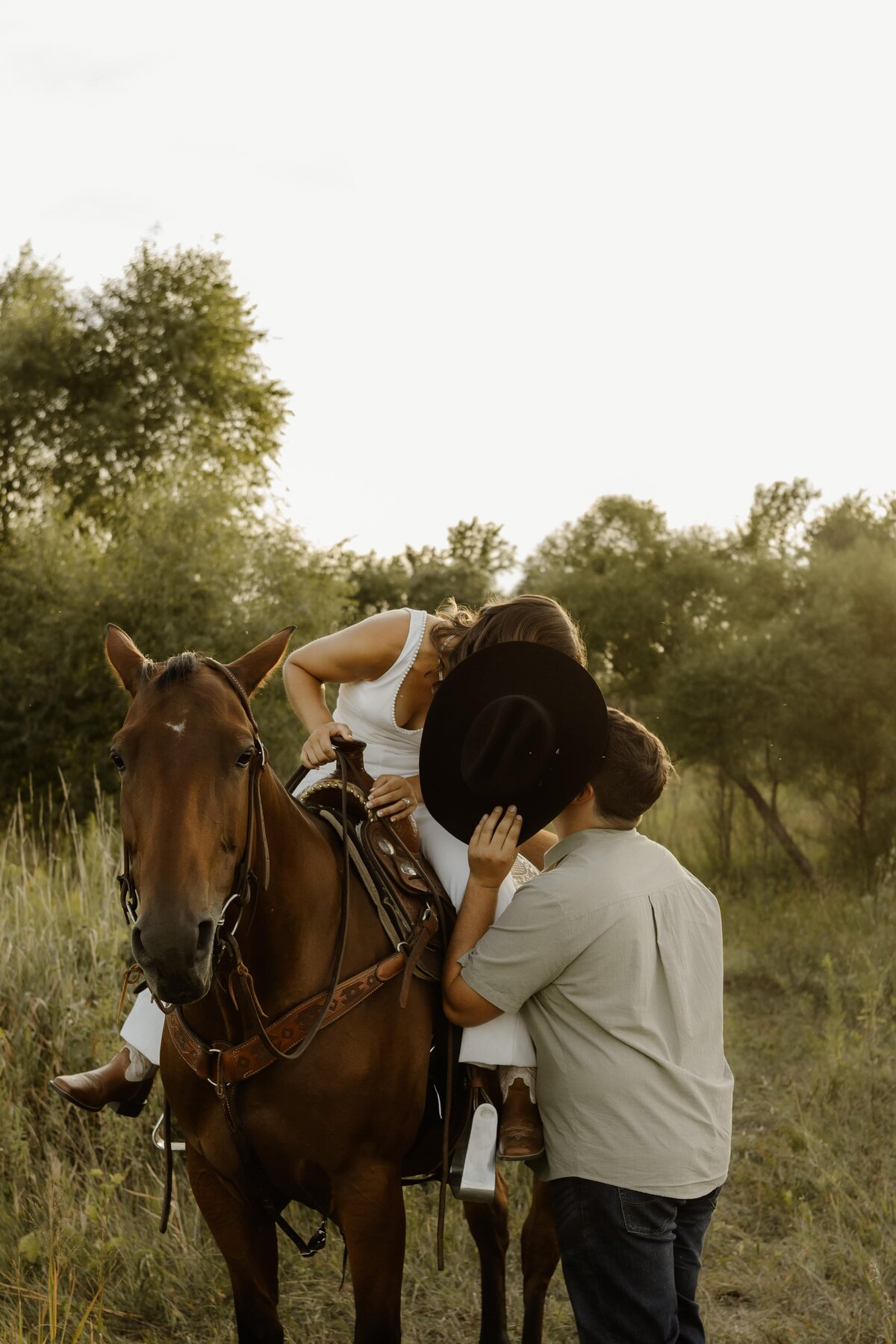 iowa-engagement-with-horses-11