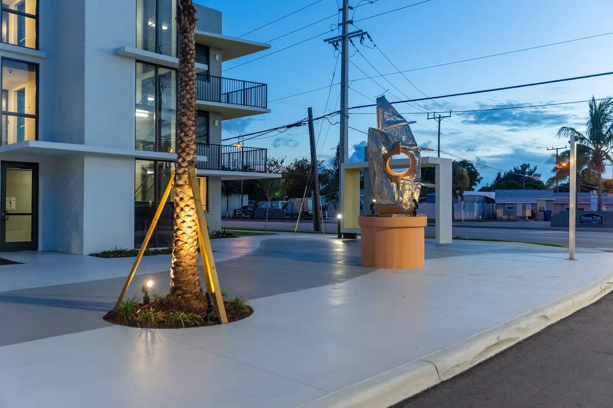 062524BERKELYPALMBEACH-15