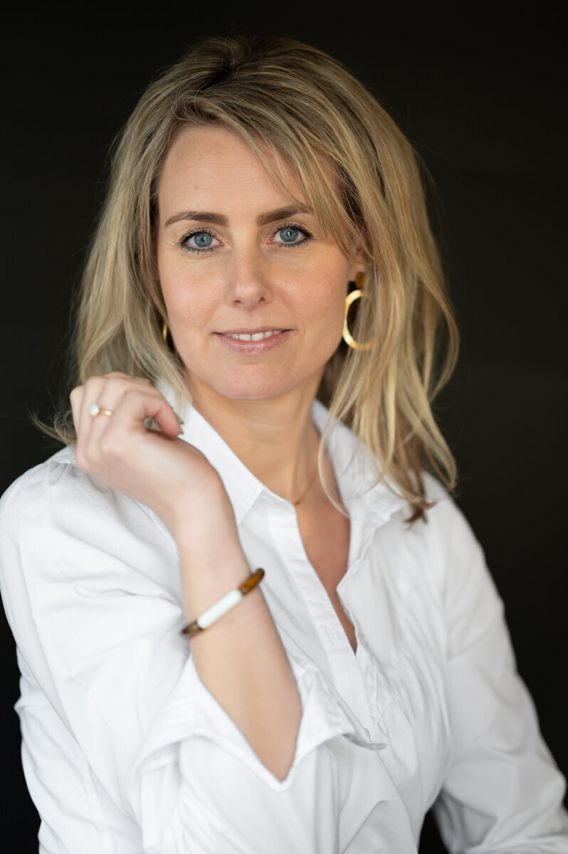 Zakelijk portret Susan 2 door Full Bloom Photography