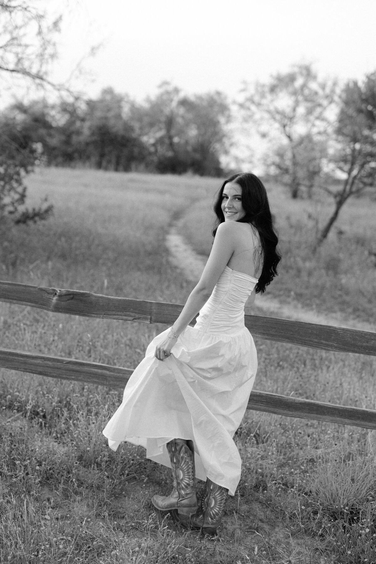 Finley_SeniorPortraits-54