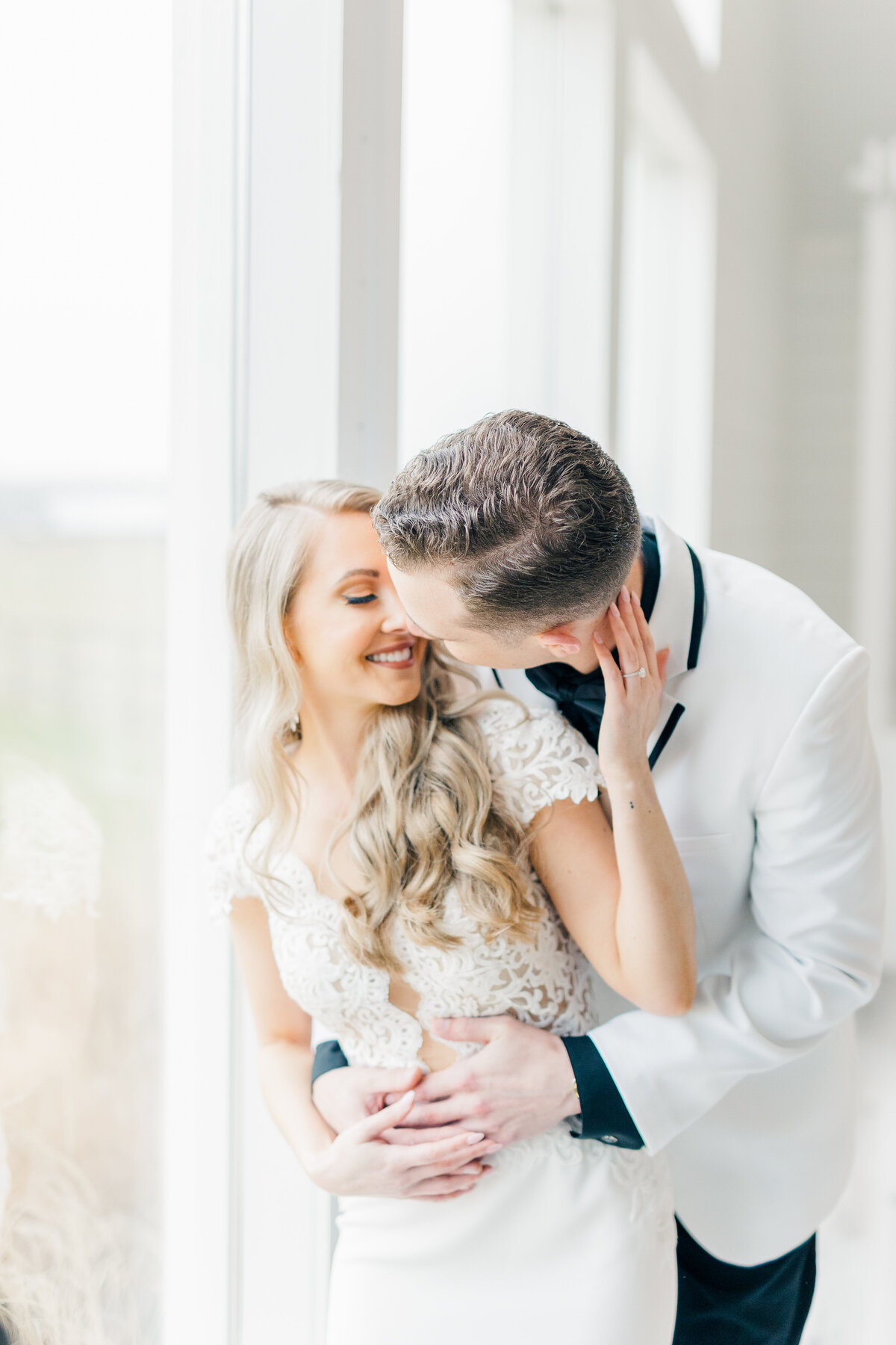 Kelsey Alex Photography Traveling Nashville Tennessee Wedding Photographer