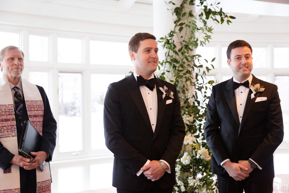 Woodstock-Inn-Vermont-Winter-Wedding-54