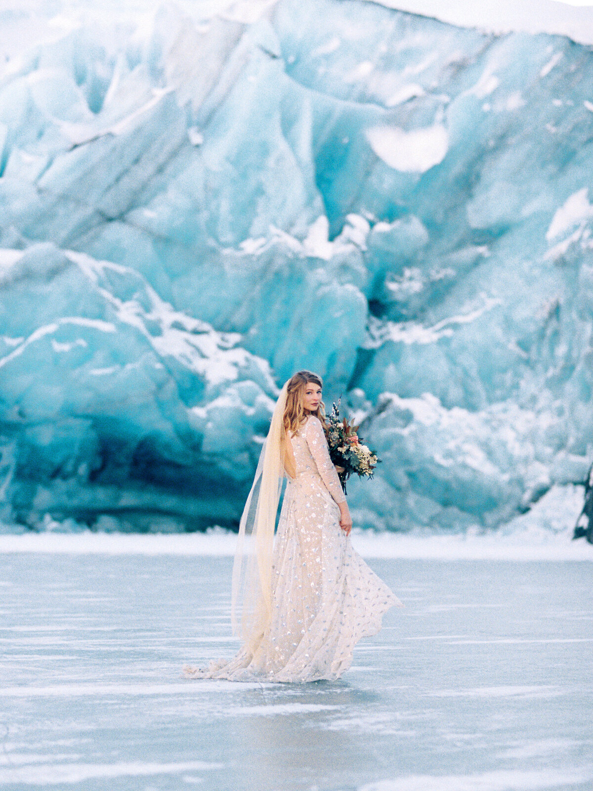 Alaska_Wedding_Elopement_CorinneGraves_1059