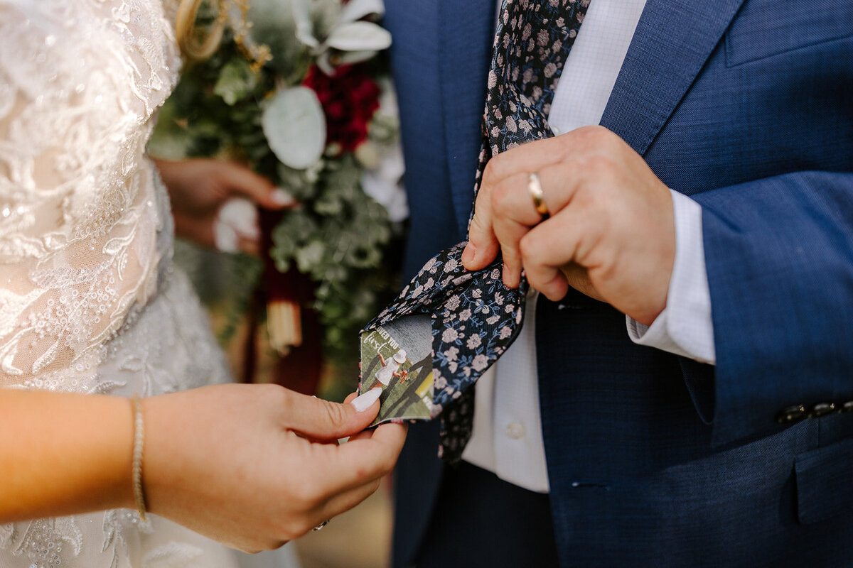 Busch-Wedding-Waterfront-Maryland-OliveMintPhotography2022-FirstLook-40