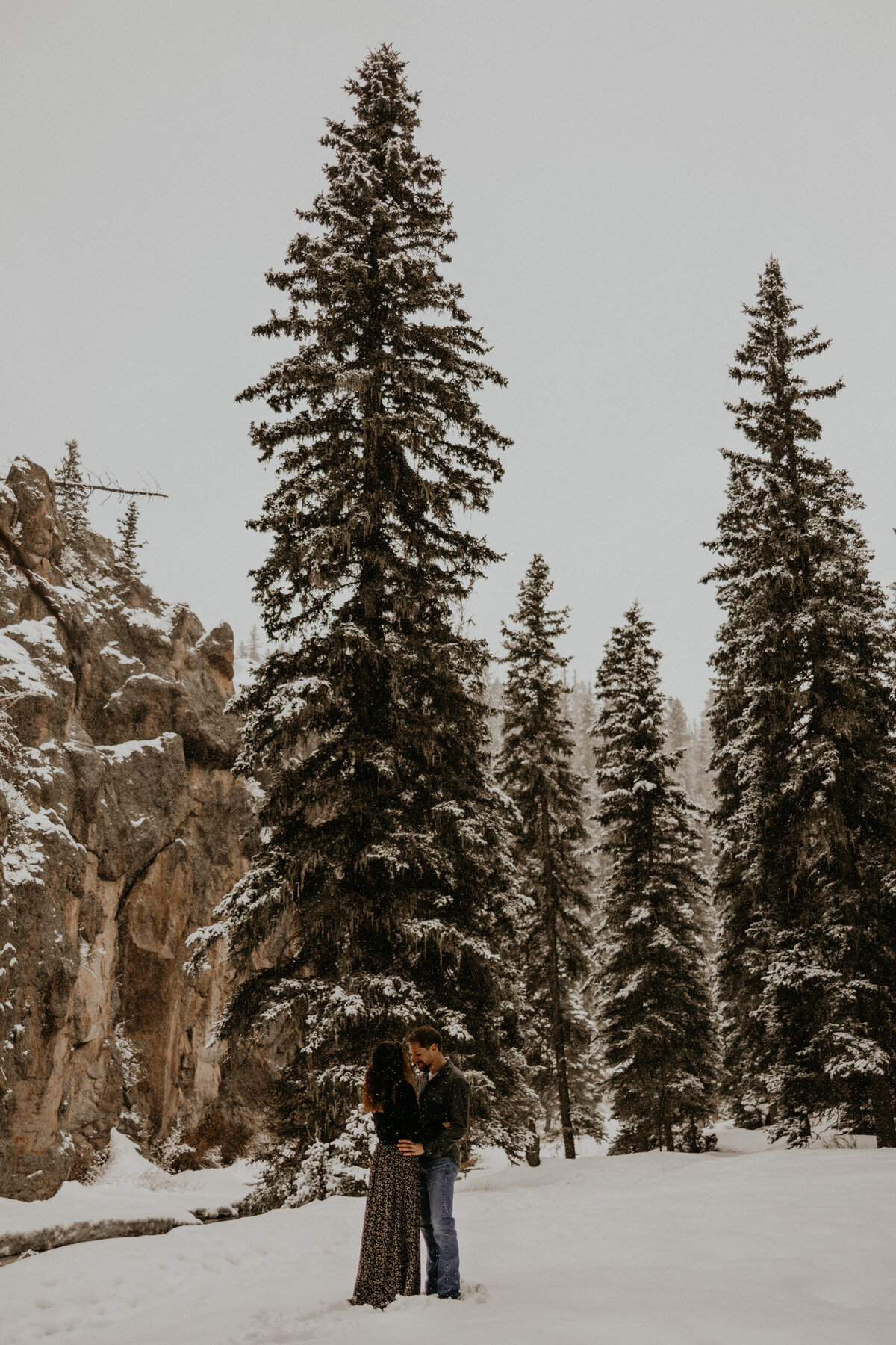 snowy-jemez-springs-photo-shoot-new-mexico-7