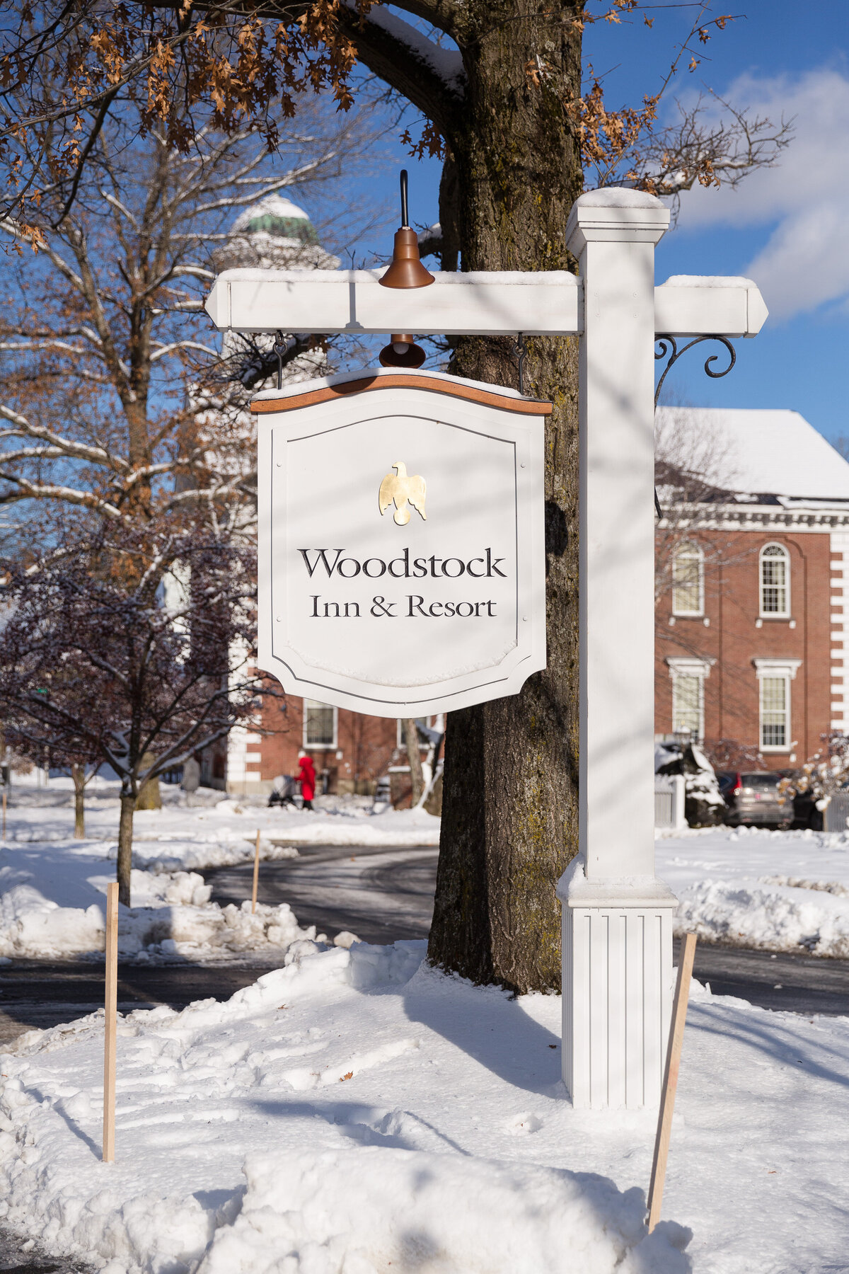 Woodstock-Inn-Vermont-Winter-Wedding-35