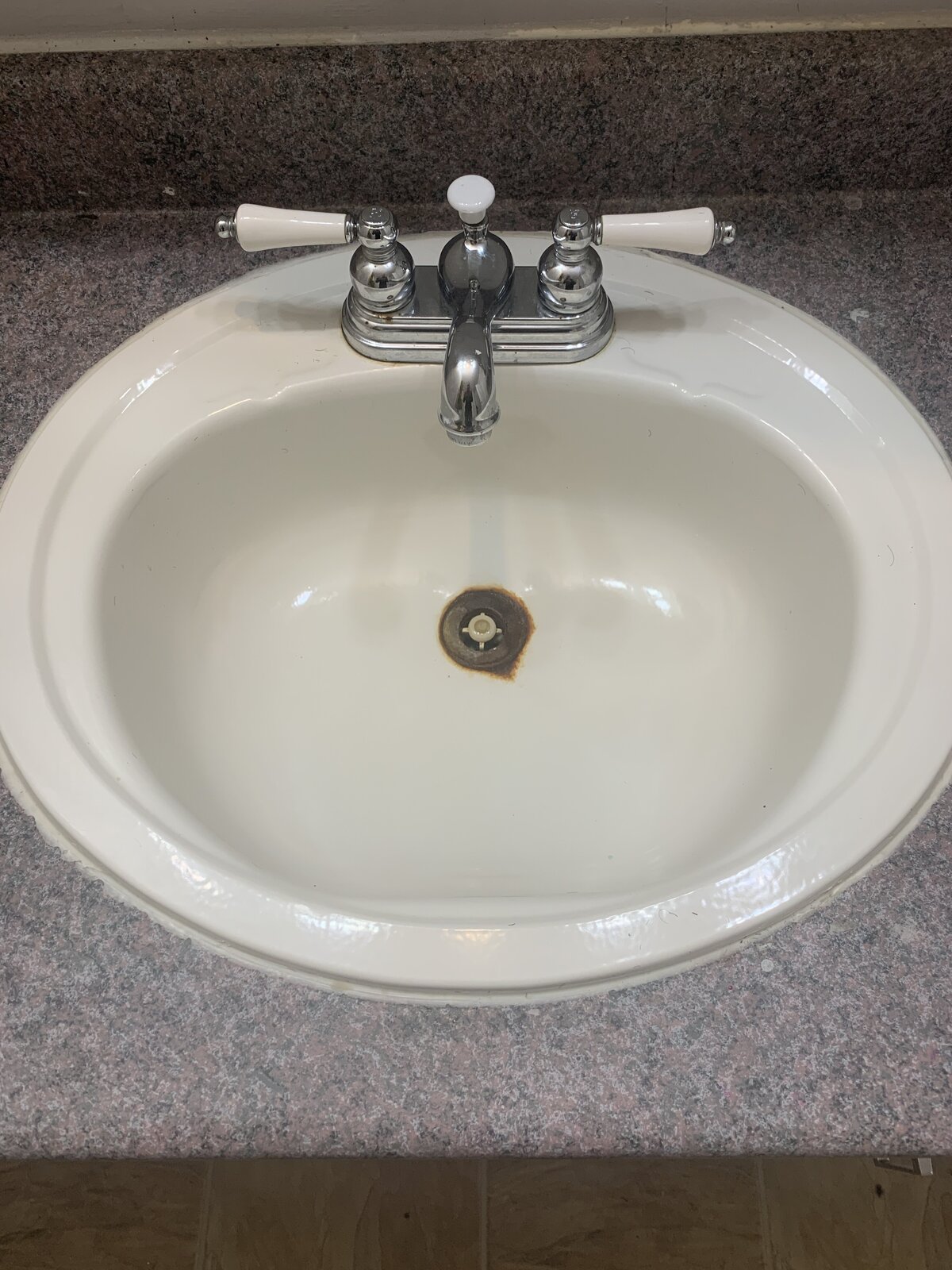 Ground Down Land Management - Resurfacing - Epoxy - Refinishing - Bathrooms - Countertops - Nova Scotia - Excavation - Landscaping
