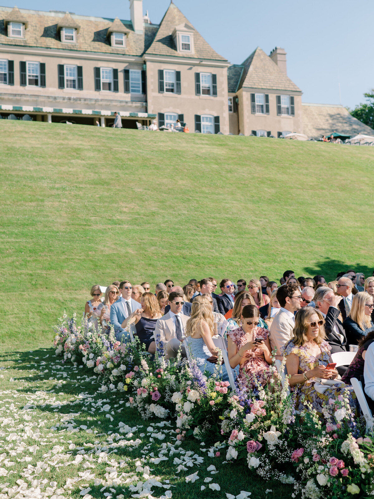 Kate-Murtaugh-Events-wedding-ceremony-aisle