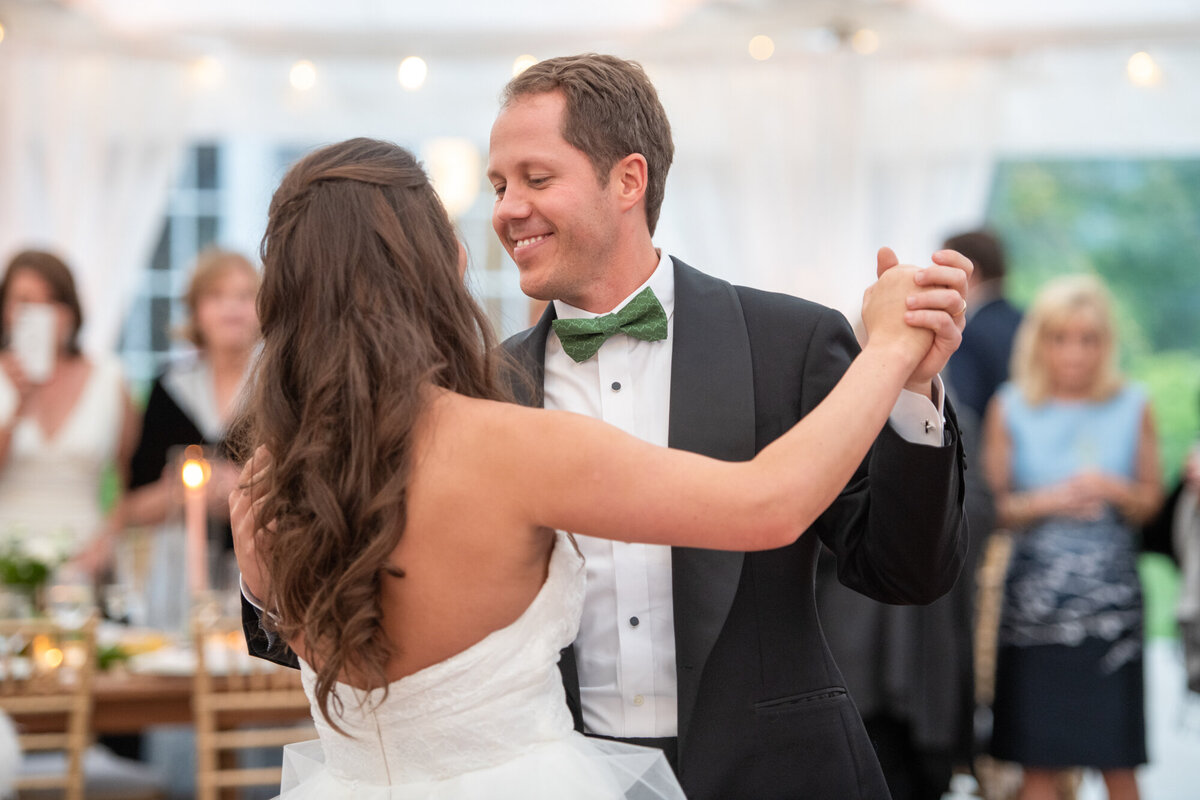 Lion-rock-farm-sharon-ct-classic-tented-wedding-2
