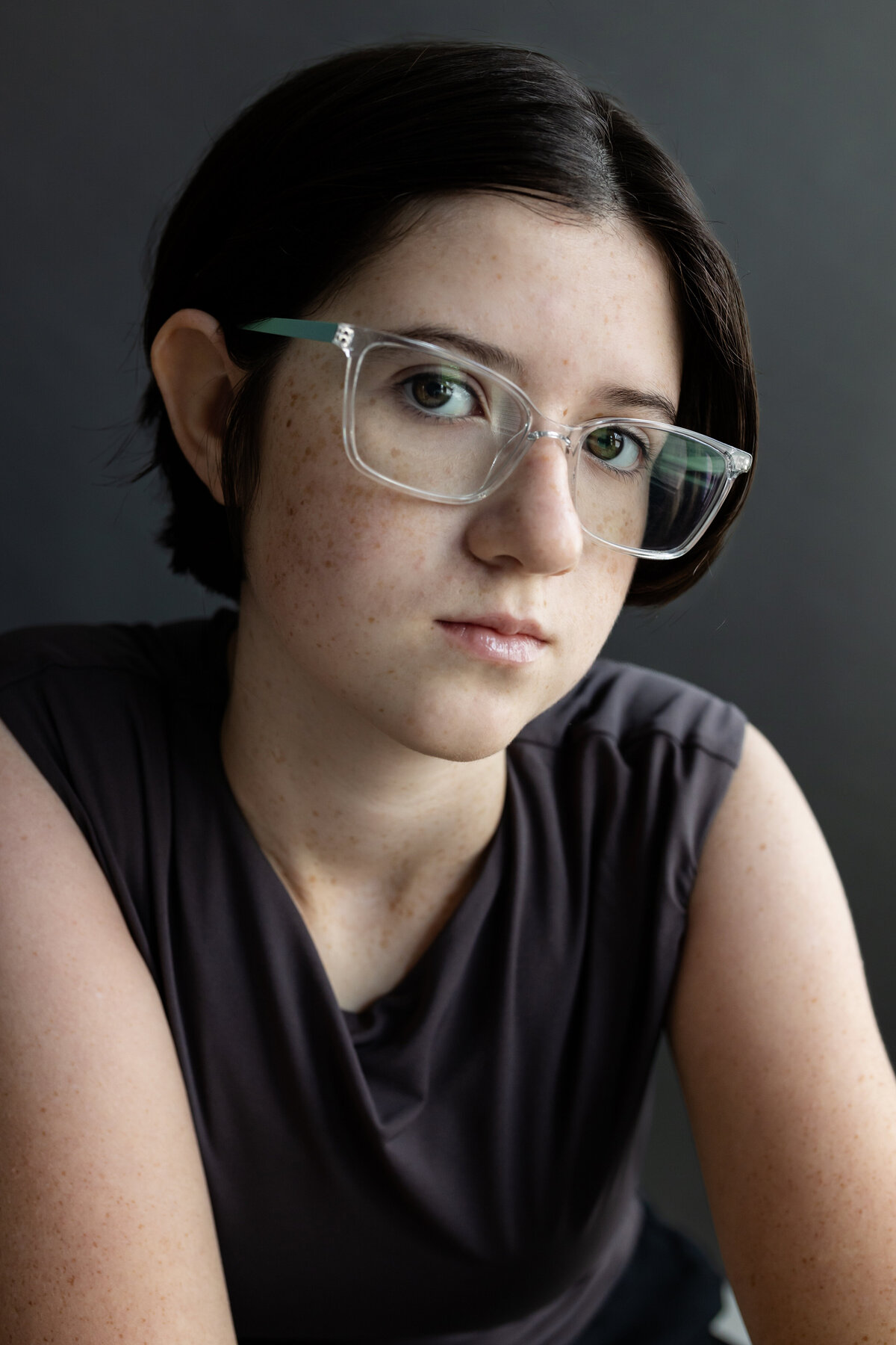 Evie H Headshot tether-034