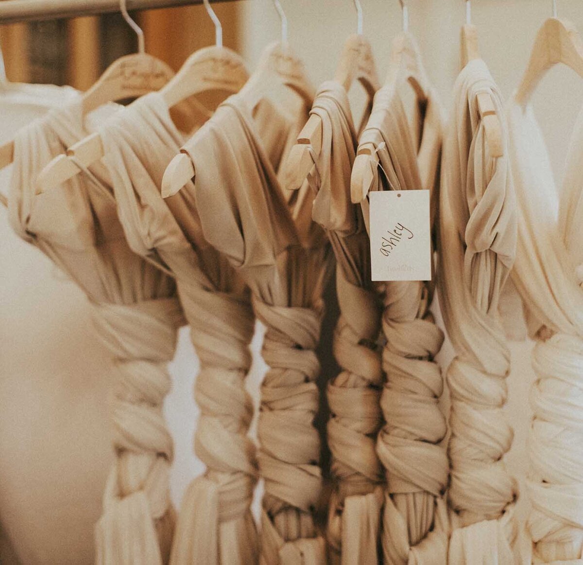 jaclyn-fisher-events-planning-neutral-boho-estate-wedding-in-new-jersey-10