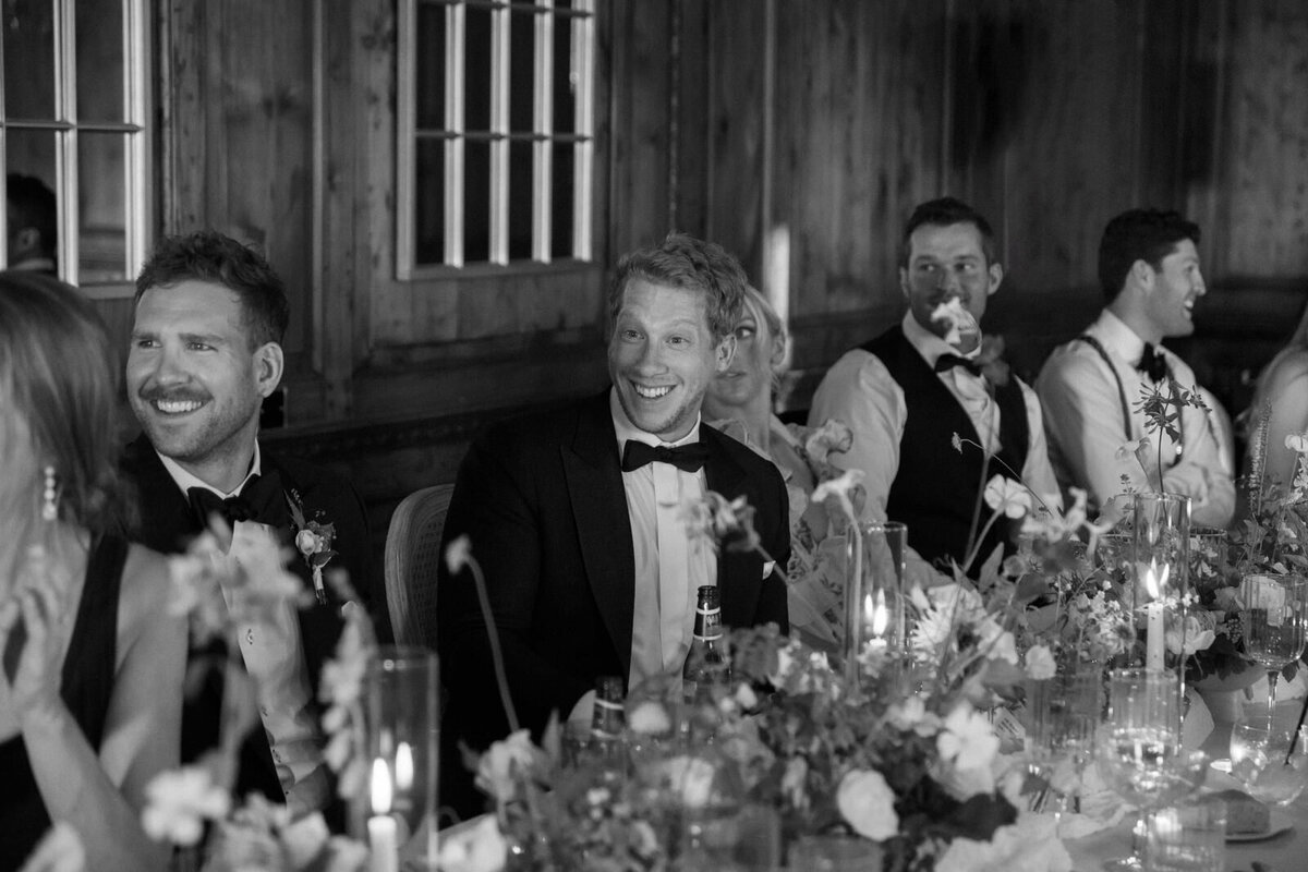 Flora_And_Grace_Analog_35mm_Editorial_Wedding_Photographer (1 von 1)-45