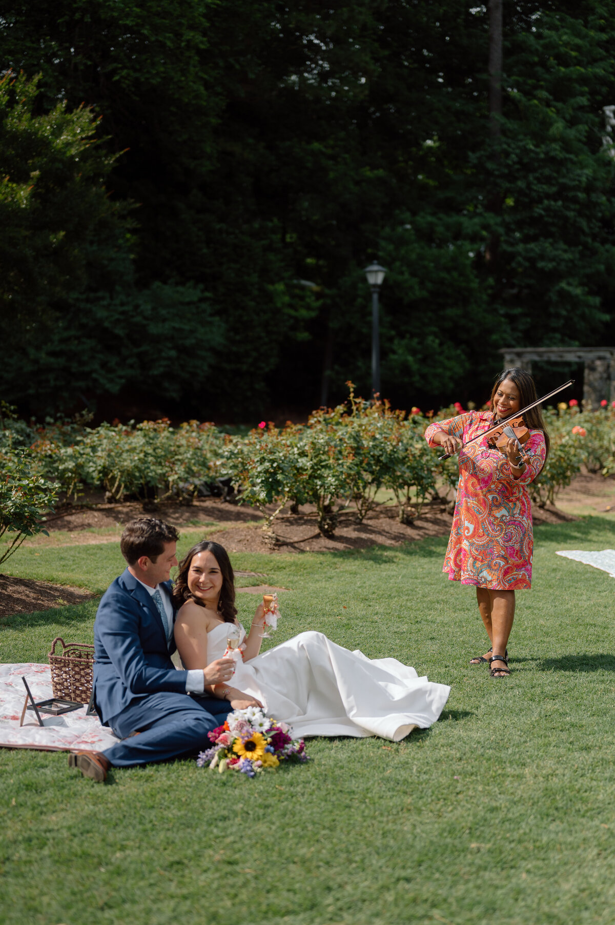 rose garden wedding, violin,