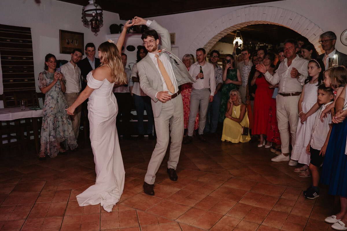 british-hungarian-wedding_byblankakatko-52