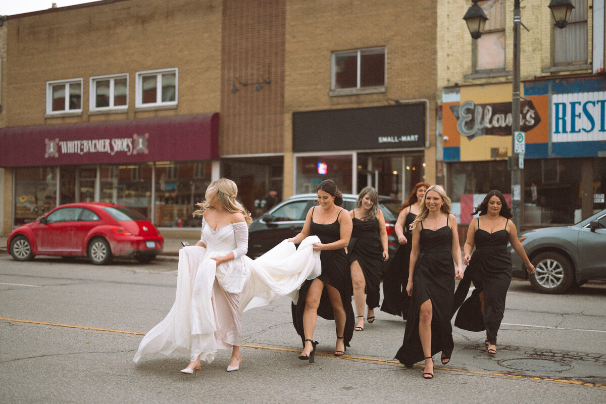 @lauraamendolaphotography_web_wed_brittany-4778