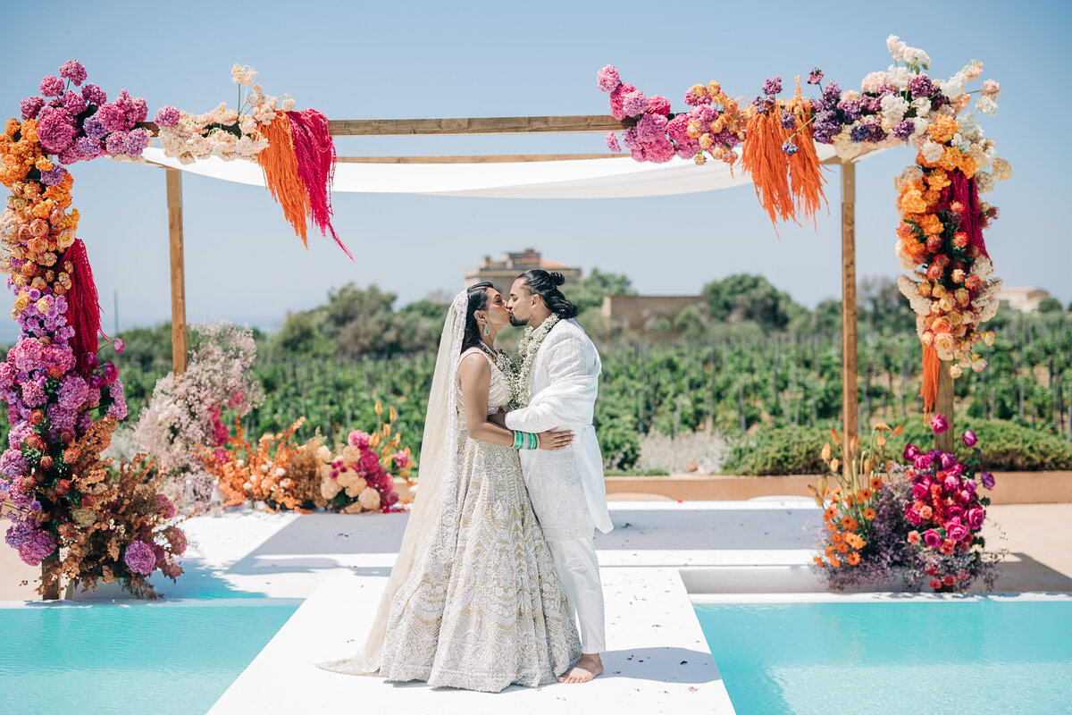 1069-janak-jayna-wedding-varna-studios