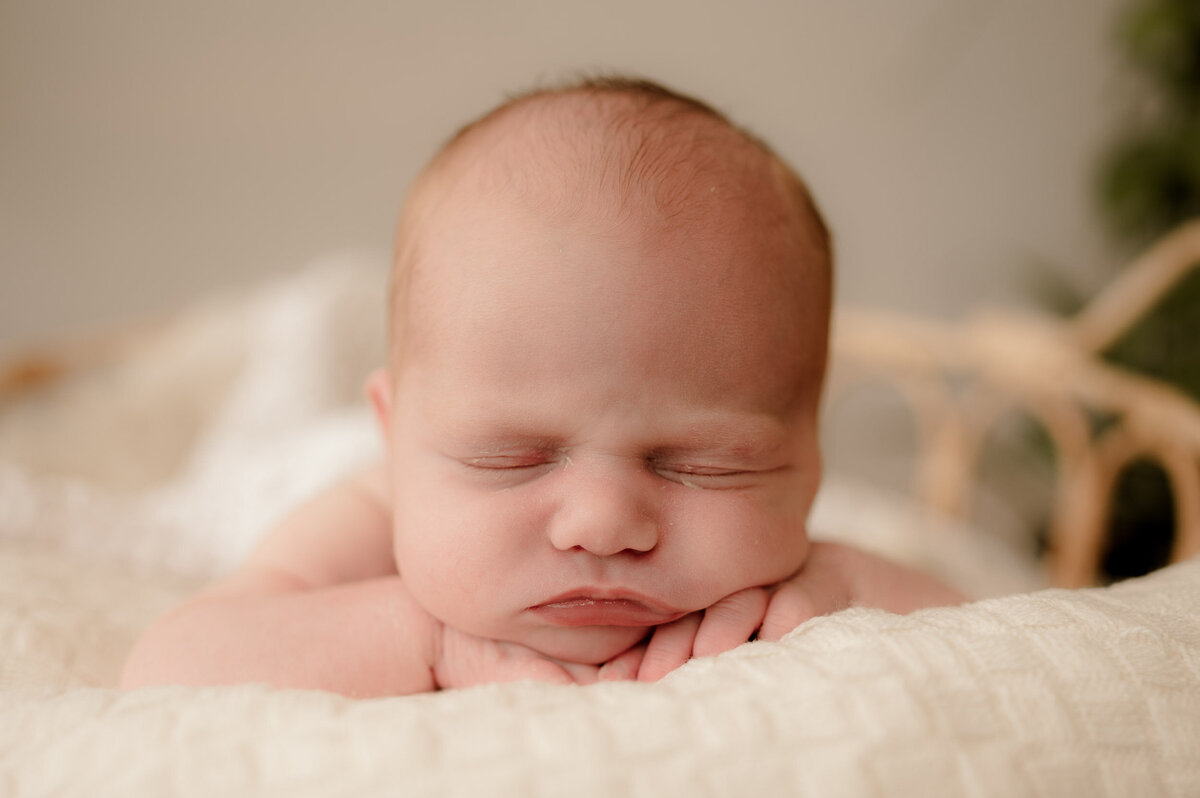 newborn-photoshoot-worcestershire-101