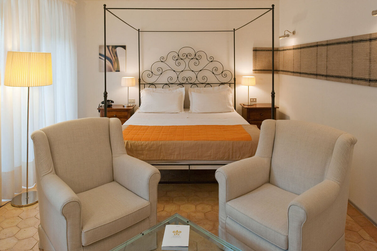 Waterstone - Palazzo Seneca- Norcia - Luxury Boutique Hotel - Deluxe room 106-