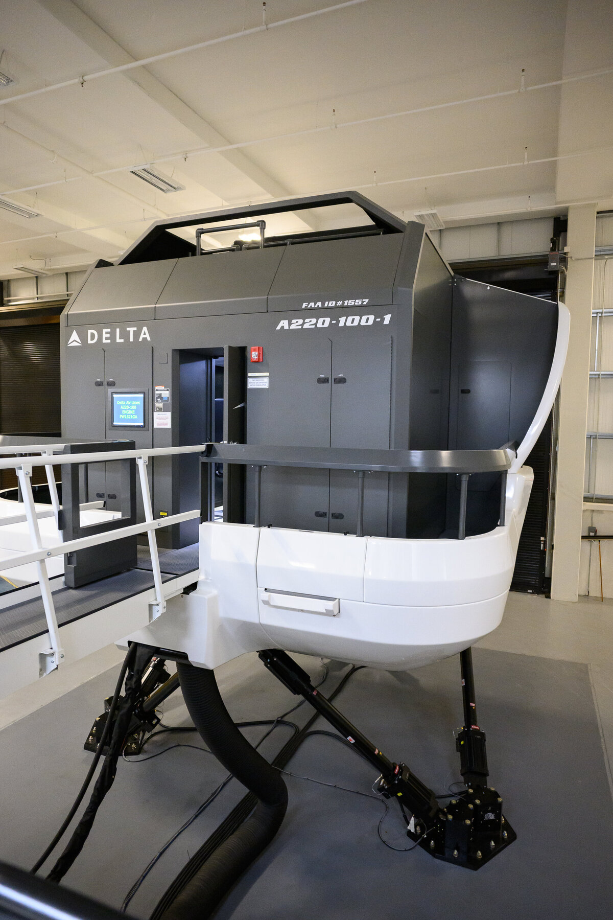 087DeltaPropel1024_wb25