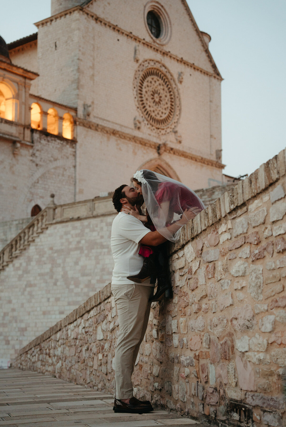 the_chaffins_international_destination_wedding_elopement_photographers_sammie_chaffin_micah_editorial_adventure_photos_travel_tuscany_italy_46