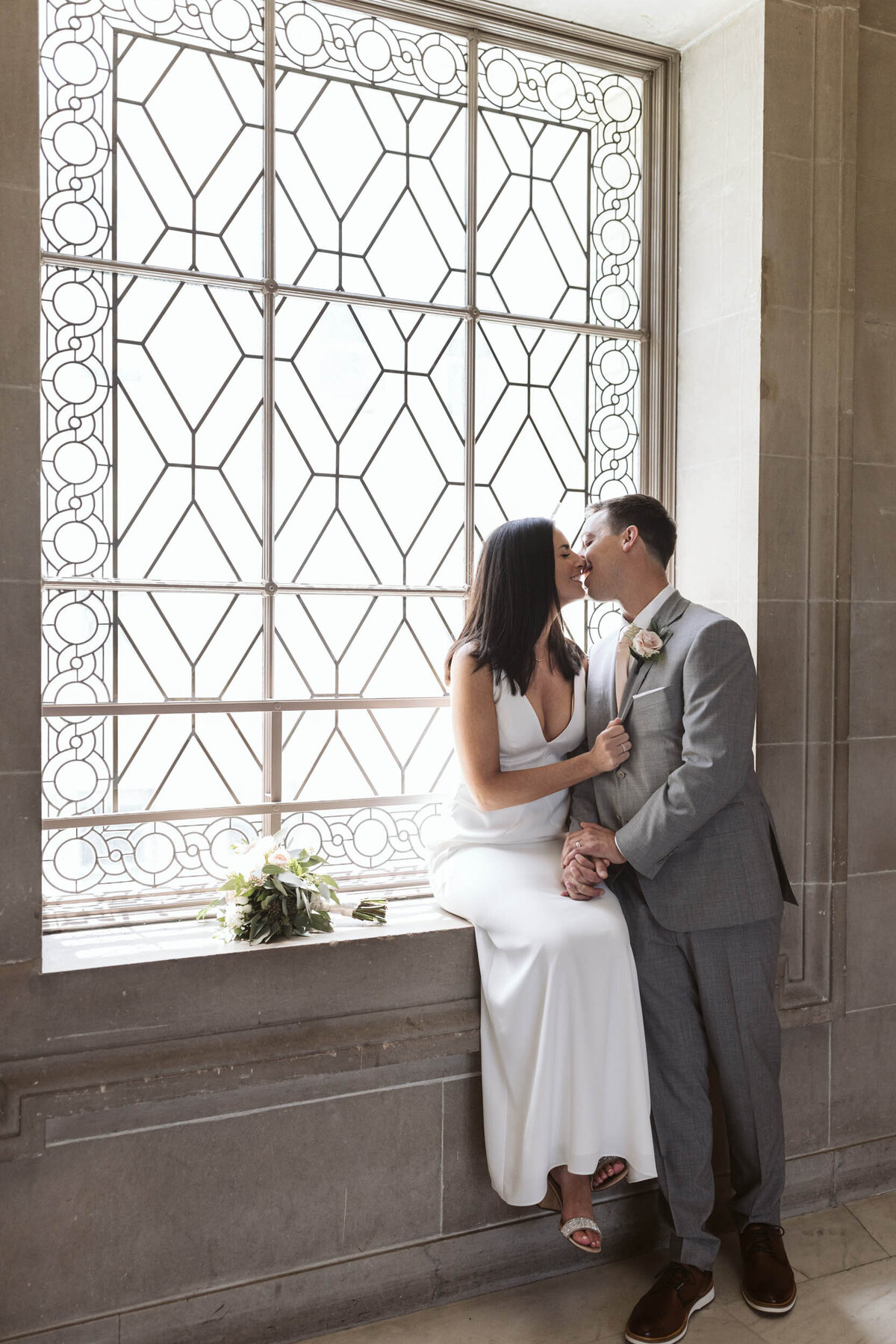 San-Francisco-Wedding-Photographer-City-Hall27