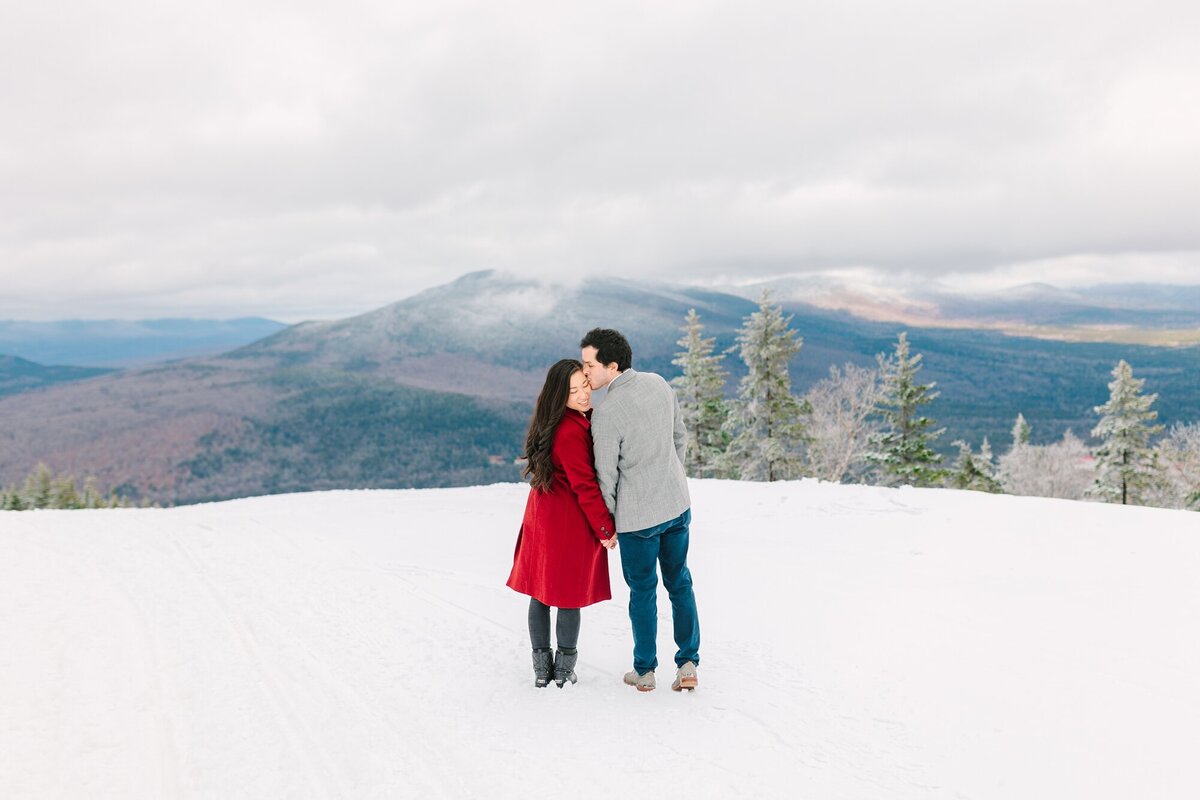 Kelly_Payeur_Photography_New_Hampshire_White_Mountains_Winter_Engagement_Photographer_0010