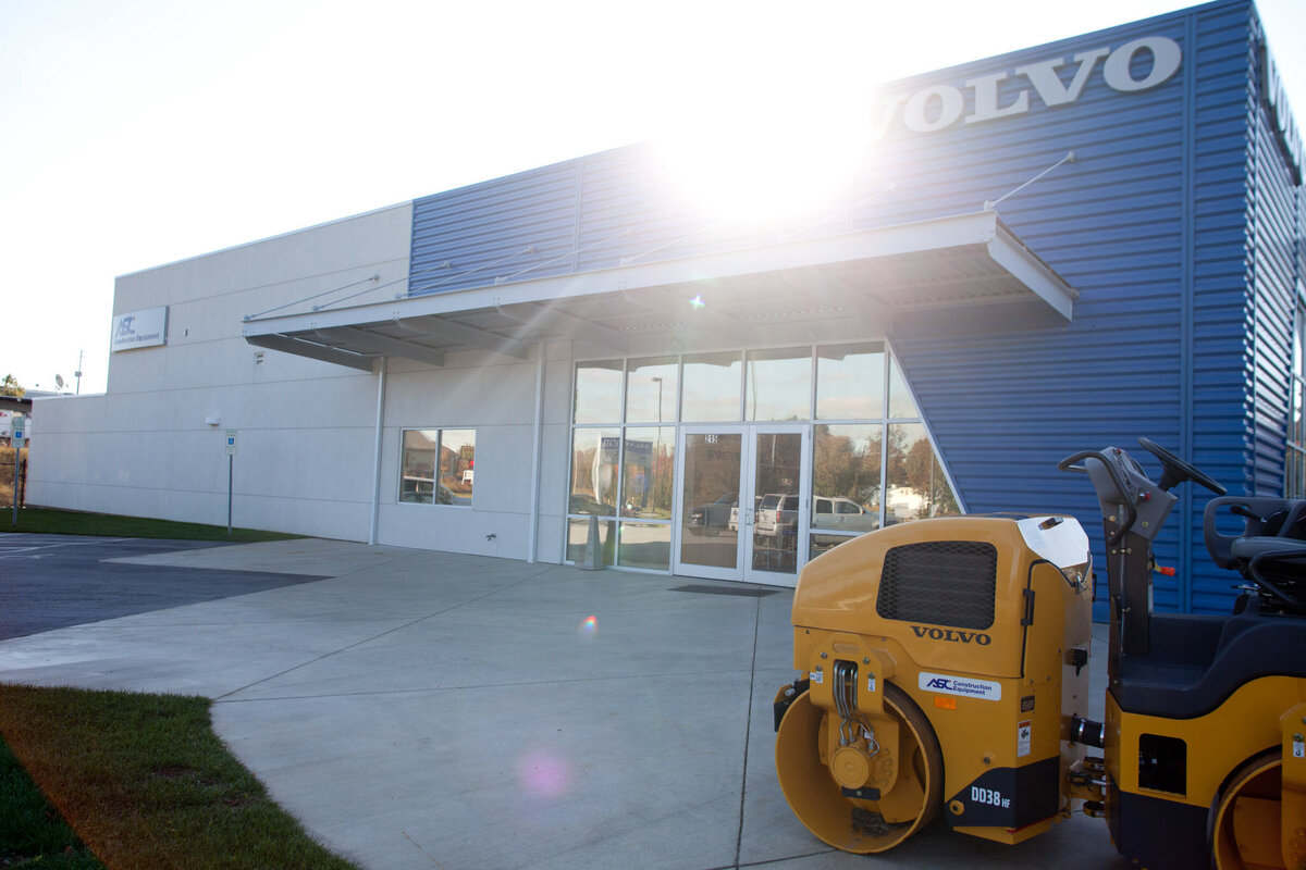 Ascendum Machinery Volvo Web Size-1