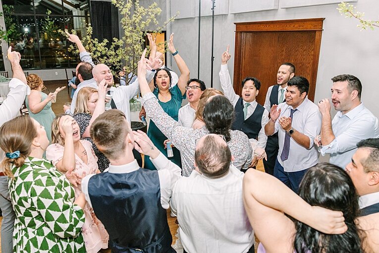 venue-3two-kentwood-grand-rapids-michigan-wedding-photographer_0040
