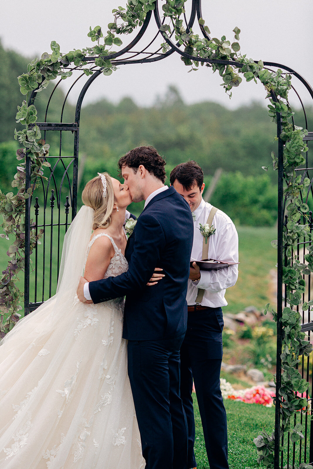 northern michigan verterra winery leland luxury wedding photographer_Ceremony_0167