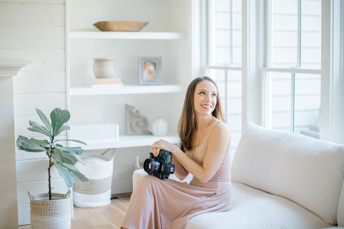 morgan_taylor_artistry_philadelphia_new_jersey_new_york_wedding_engagement_photographer_photography_fine_art_light_airy_romantic_dreamy_couples37