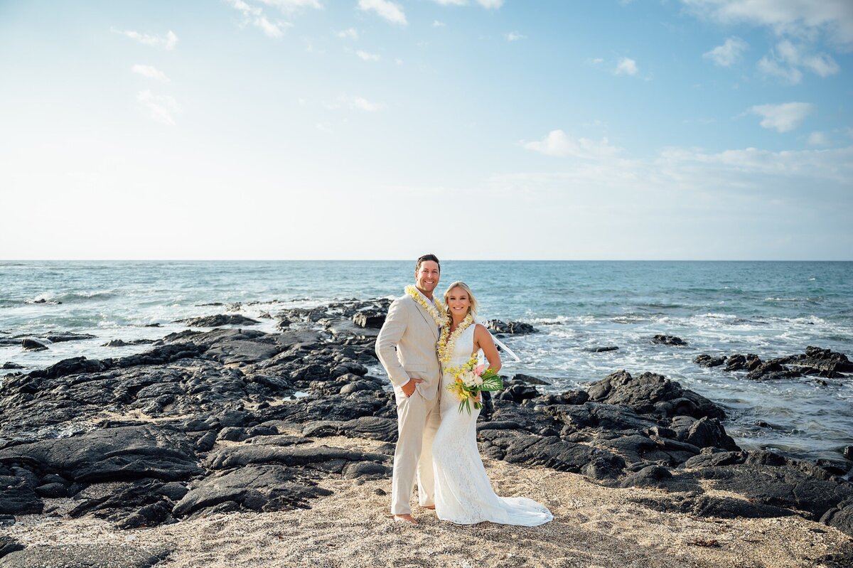 mahaiula-beach-elopement_0022