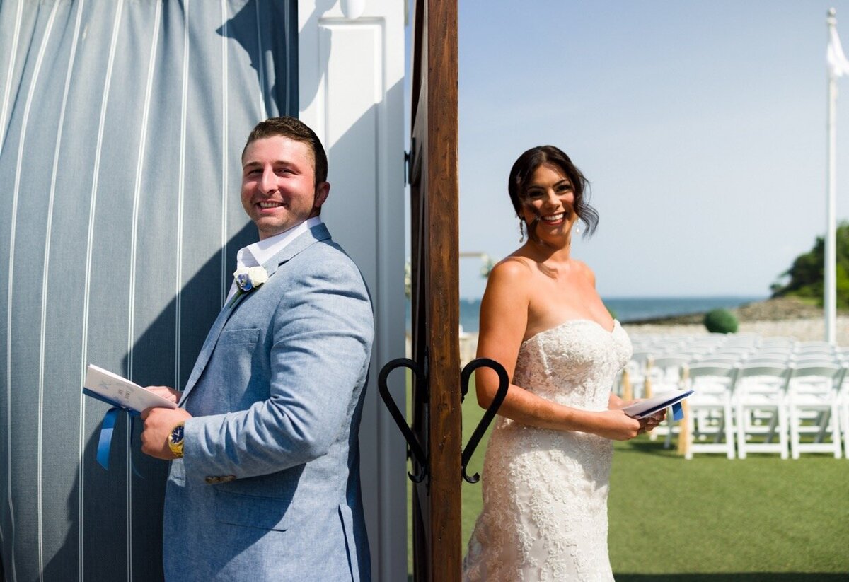 AustinJaclynOceanviewofNahantNewEnglandWeddingPhotographerEditorialTruetoColor22025 Large